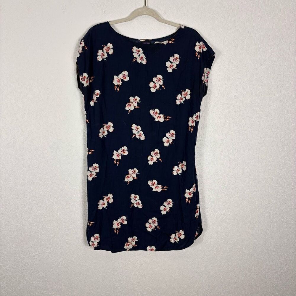 Patagonia Short Sleeve Shirt Dress Navy Blue with White Floral Cap Sleeve Size M